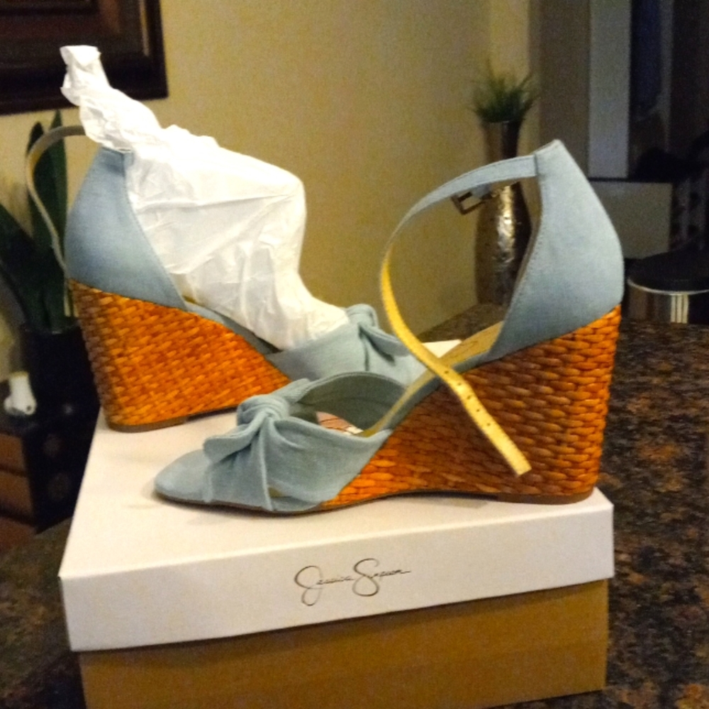 Jessica Simpson Wedges